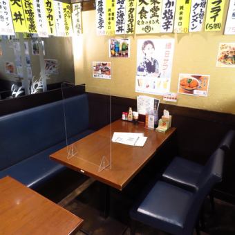 Spacious seats are ideal for entertainment, izakaya dates, and family meals.