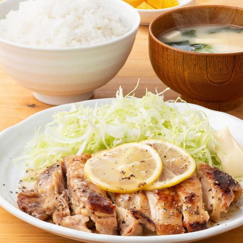 ＜木＞レモンペッパー チキングリル
