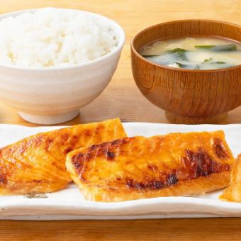 鮭ハラス焼き