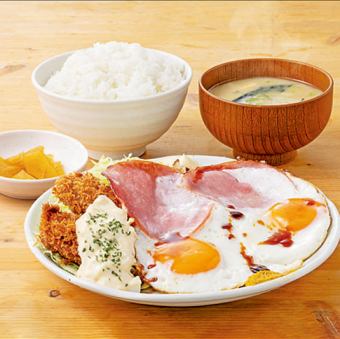 【大満足】カキフライとハムエッグ<定食>