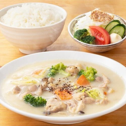 【ほっこり】若鶏クリーム煮定食