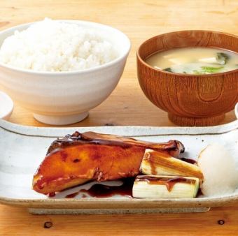 【定番】ぶり照り焼き定食