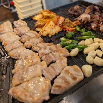 Jjukumi Samgyeopsal