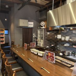 焼きのプロが焼いてくれる特等席で絶品焼肉をお愉しみ頂けます。