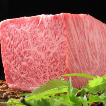 【海鮮和和牛烤肉】鮮魚生魚片、和牛裡肌、厚切牛舌等10道菜，120分鐘無限暢飲，10,000日元