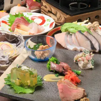 【忘年会に◎】鮮魚のお造り・鰻・鍋等贅沢和食宴会コース120分飲み放題付き全10品7000円(税込)