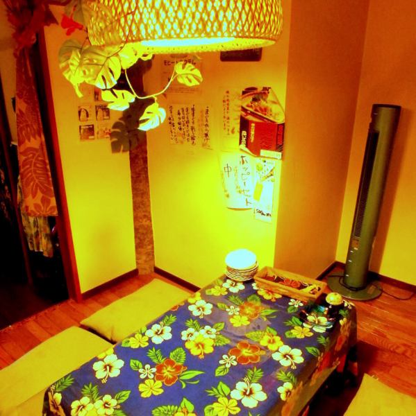 座敷個室ではお子様連れも安心してご利用いただけます♪6名～8名様で利用可能◎ハワイアンリゾートな空間と酒場の大衆さがベストマッチングしていて、日本にいることを忘れてしまうような居心地の良さをお楽しみください☆デートにもピッタリな雰囲気満点な店内でお食事をお楽しみください☆