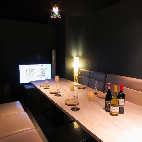 [For girls' night out/group parties/birthdays/anniversaries] Recommended for girls' nights out, birthdays, etc.☆Completely private room space for 4 to 8 people◎Perfect for girls' nights out, birthdays, and anniversaries◎~ Shinjuku Completely private Italian room Ark Lounge Shinjuku West Exit Station store~