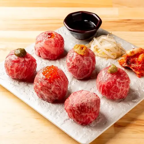 【メイン】肉手鞠寿司