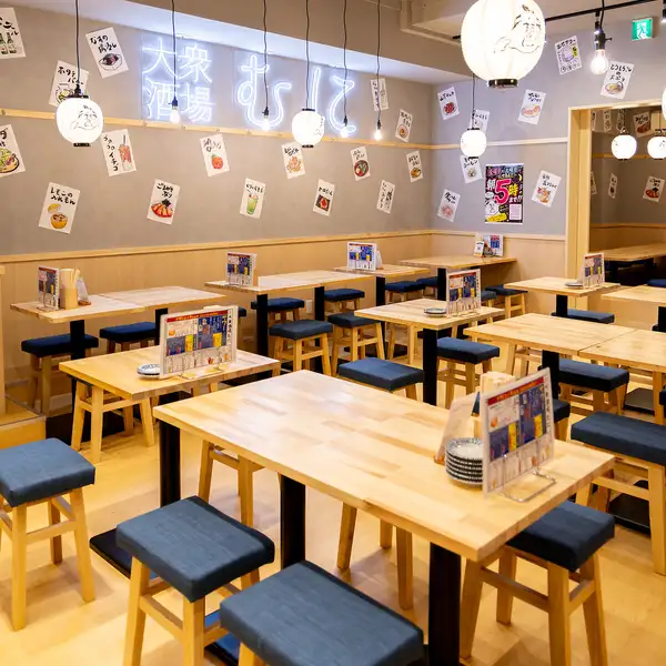 SNSで話題のネオ大衆酒場が京都木屋町に登場♪【＃京都木屋町＃材木町＃京都＃居酒屋＃肉寿司＃肉＃個室＃飲み放題＃出世サワー＃フルーツサワー】　※画像は京都河原町店のものになります。
