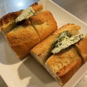 ガーリックトースト