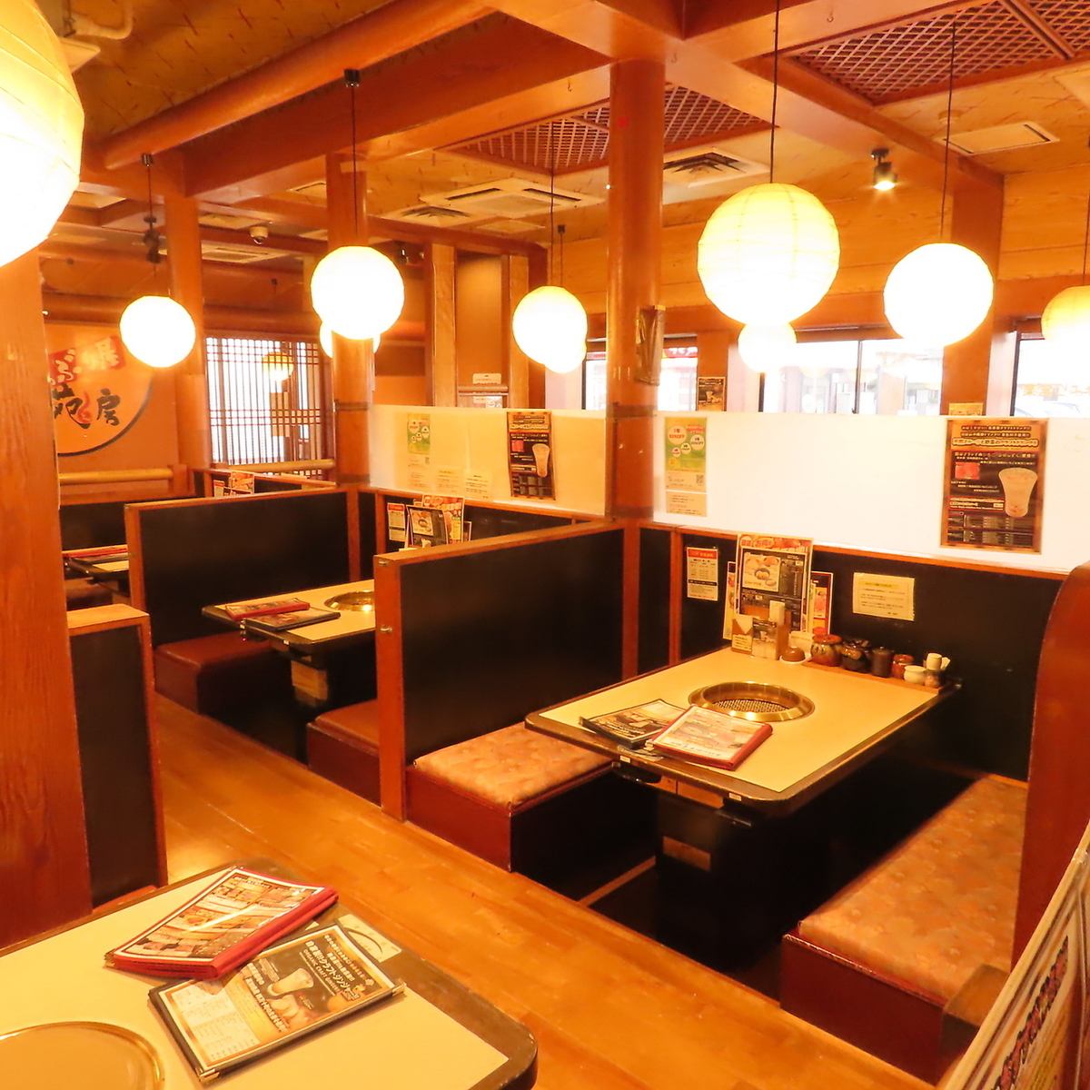 広々とした落ち着いた店内！ゆっくりお食事を楽しめます