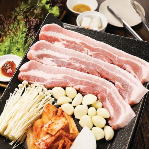 请品尝我们推荐的正宗韩国料理！