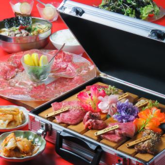 【僅限預約】和牛烤肉無限量暢吃！高級無限量套餐4500日圓！另加1000日元，暢飲120分鐘！