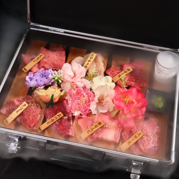 【厳選牛☆食べ放題】うらどら食べ放題3500円コースが新登場！＋1000円で120分飲み放題OK！