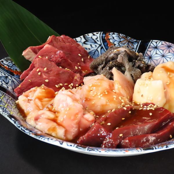 【うらどらホルモン愛】新鮮なホルモンはクセがなく旨い！焼肉・ホルモンを愛する店主厳選のラインナップ！