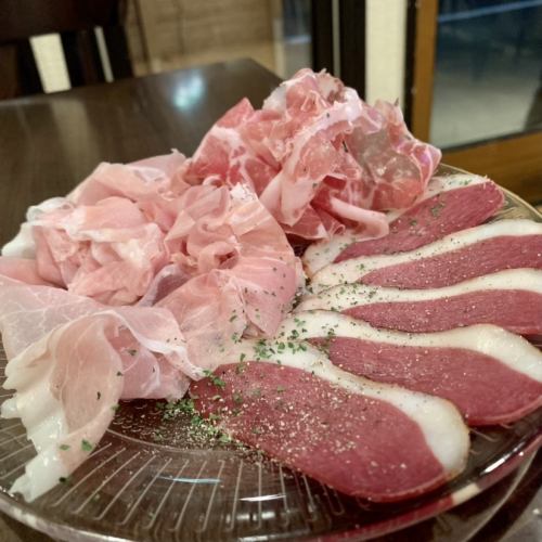 All-you-can-eat Italian ham