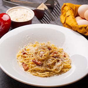 [Cream sauce] Rich carbonara made with "Shimokawa Rokuo enzyme eggs"