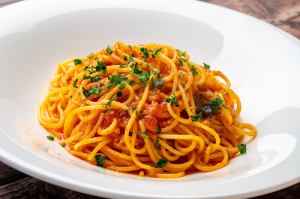 [Tomato sauce] Spaghetti with tomato and garlic