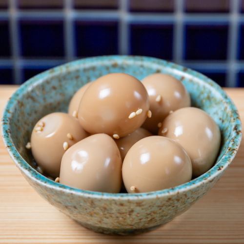 Boiled quail eggs
