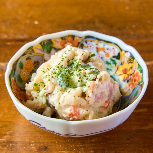 自家製ポテトサラダ