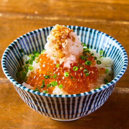 イクラ鬼おろし丼