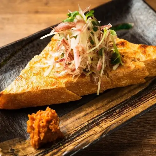 ネギたっぷり！定義山の肉厚三角揚げ