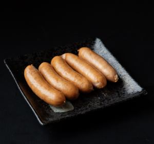 Coarsely ground sausages