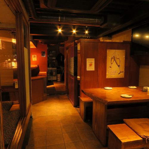 オシャレで落ち着いた店内