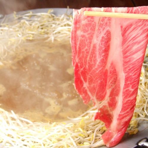 Beef shabu-shabu set, lean meat 5,800 yen.Loin 8,800 yen.How about two people trying one each to compare the taste?