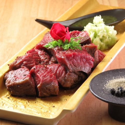【上質な赤身肉】噛むほどに旨味が溢れる逸品！