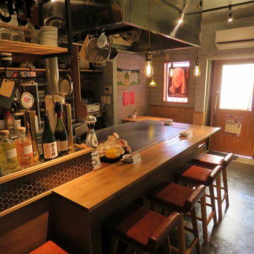 鉄板を囲むデート