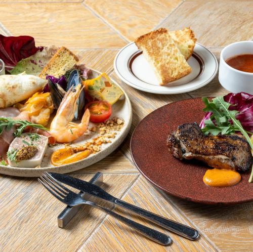 30種以上の前菜ビュッフェ × 薪焼きグリル