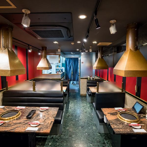 【接待や記念日、誕生日におすすめ！】落ち着いた雰囲気の空間で、神戸ビーフをはじめとした上質なお肉をご堪能いただけます♪ご希望に応じて、サプライズのご対応も可能★大切な日を華やかに演出いたします！