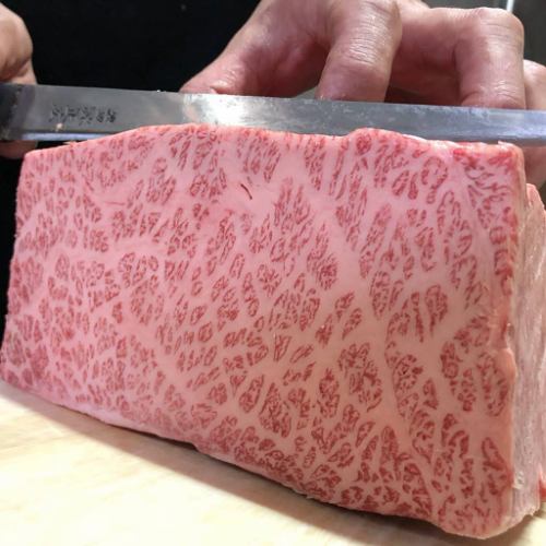 すべて手切りで丁寧に