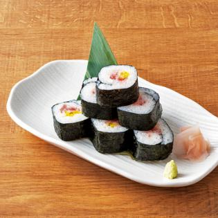 Fatty tuna roll/Tuna roll with green onion