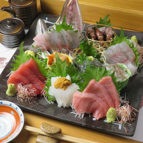 [The sushi and sashimi that you can taste at the counter are absolutely exquisite] We never compromise on our purchases!