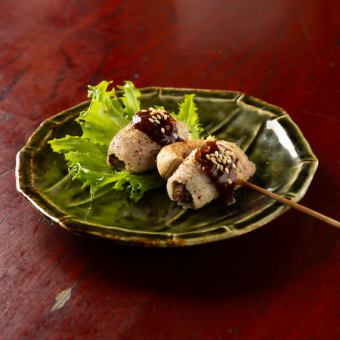 표고 꼬치 꼬치 (돼지 장미 · 표고 버섯) / 쁘띠 토마토 꼬치 (돼지 장미 · 쁘띠 토마토 · 마늘)