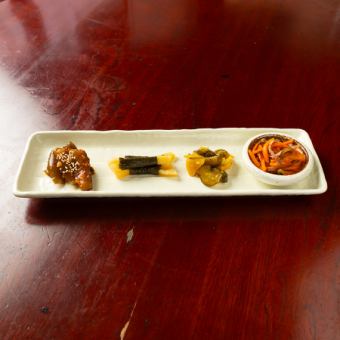 후쿠시마의 절임 모듬(4종)