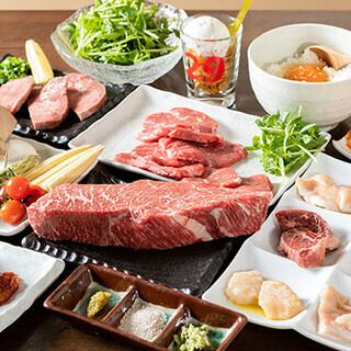 こだわりの赤身肉やホルモンをご堪能下さい！