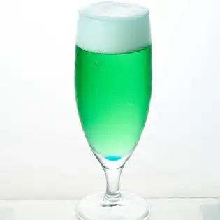 蓝色热带啤酒