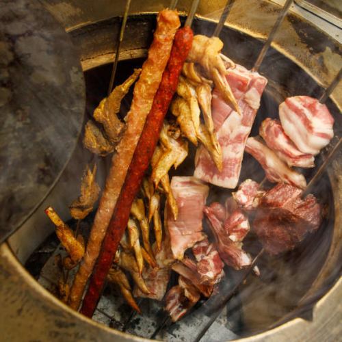 窯焼き料理も登場
