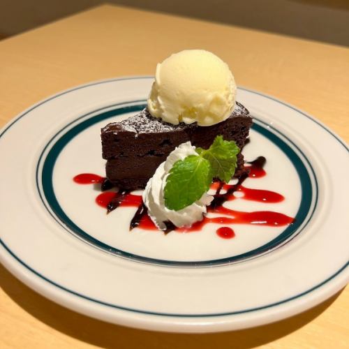 Chocolate Gateau with Vanilla Ice Cream