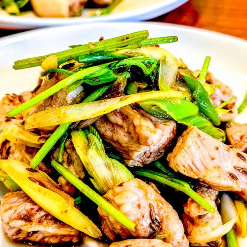 Don't underestimate this as just a stir-fry! The ultimate dish: "Stir-fried pork with cumin flavor"