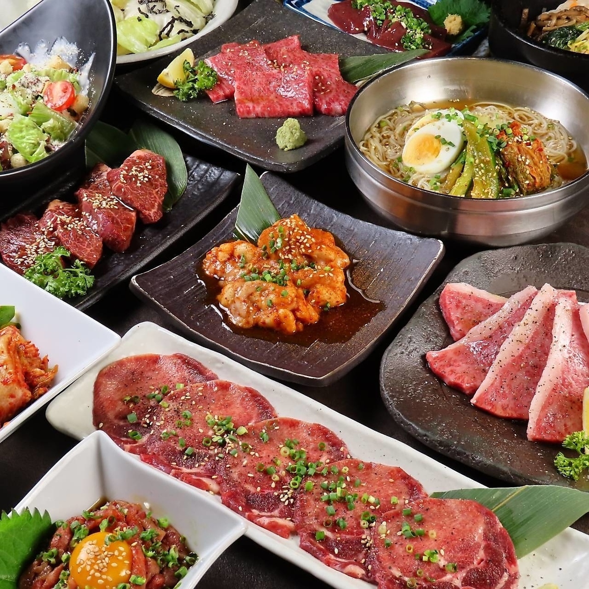 もつ鍋屋,焼き肉屋のテーブルコンロ 座卓 四本脚 焼肉用コンロ付｜演漆