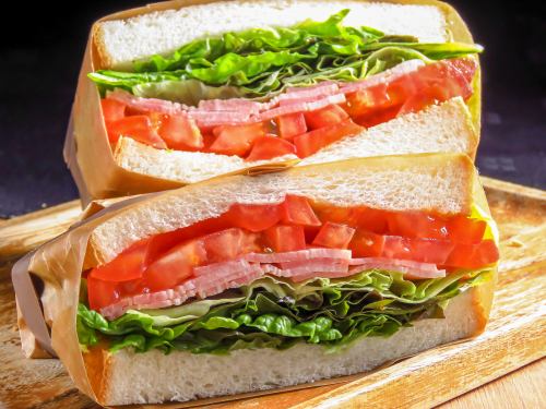 bacon lettuce sandwich