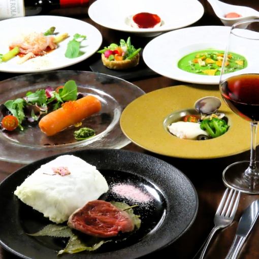 "French full course" 7 dishes including cherry blossom-scented beef fillet grilled in a salt pot, cherry blossom sea bream and clam aqua pazza, etc. 8,000 yen