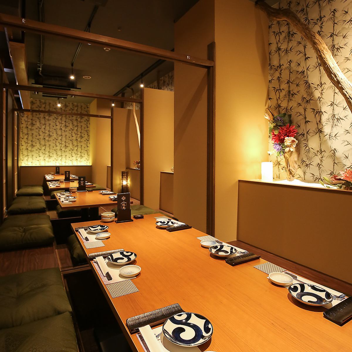 We are now accepting reservations for various banquets! Private sunken kotatsu rooms for up to 40 people.