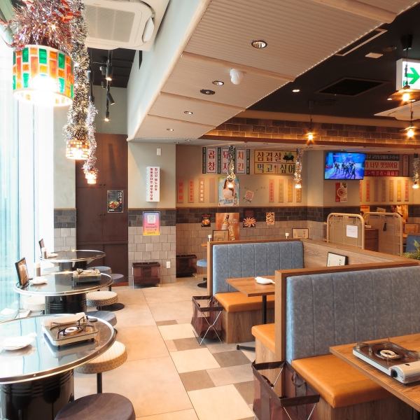 【※店内が工事中のため、写真はイメージになります】店内は落ち着いた雰囲気で、小さいお子様連れのご家族の方でも安心して来店する事ができます！デートや友人との食事にもみんなで楽しみながら、オシャレな店内で美味しい料理を食べて素敵な時間をお過ごし頂けます♪