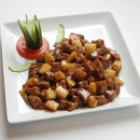 Stir-fried beef and apples with black pepper